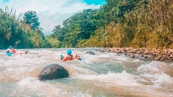 arenal river tubing and hiking