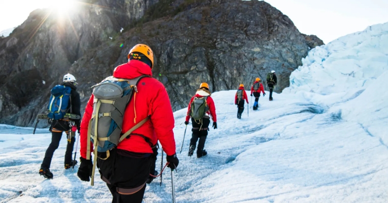 helicopter glacier trek