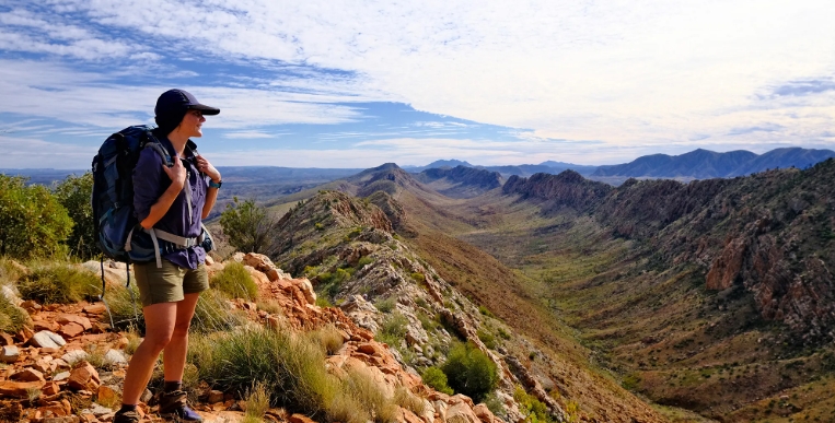 larapinta trail guided walks