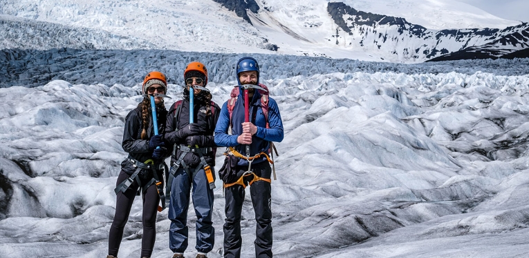 vatnajokull glacier hike