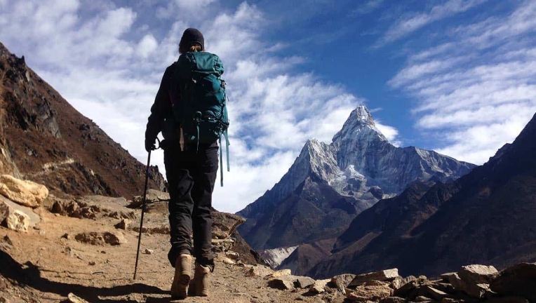 hike to base camp everest