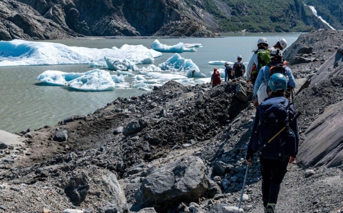 mendenhall glacier adventure hike