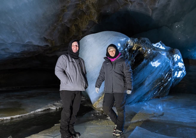 castner glacier ice cave hike