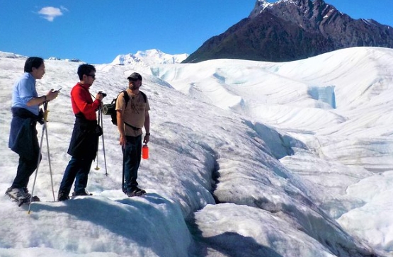 mccarthy glacier hike